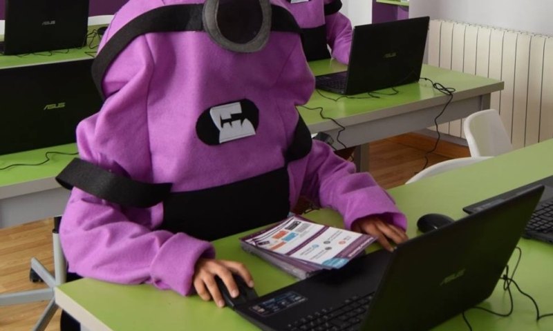 Aprende a programar scratch con los minions